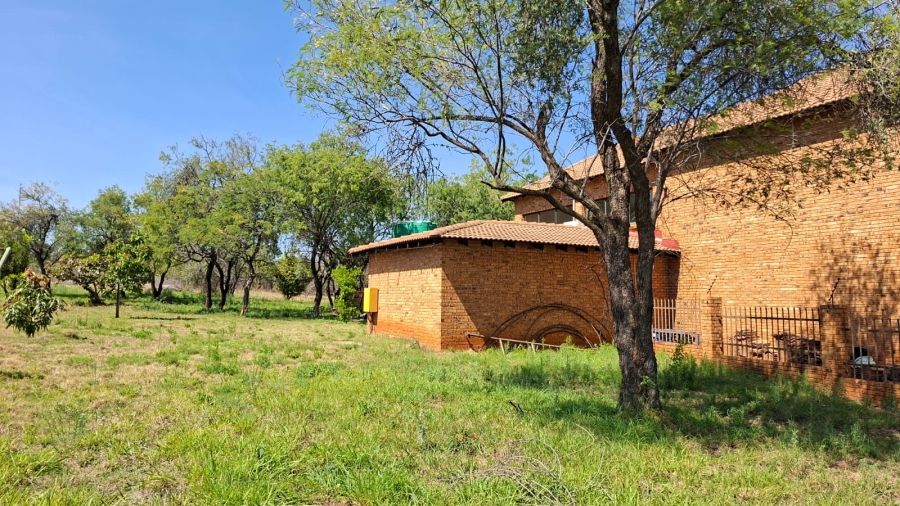 5 Bedroom Property for Sale in Rietvly A H North West